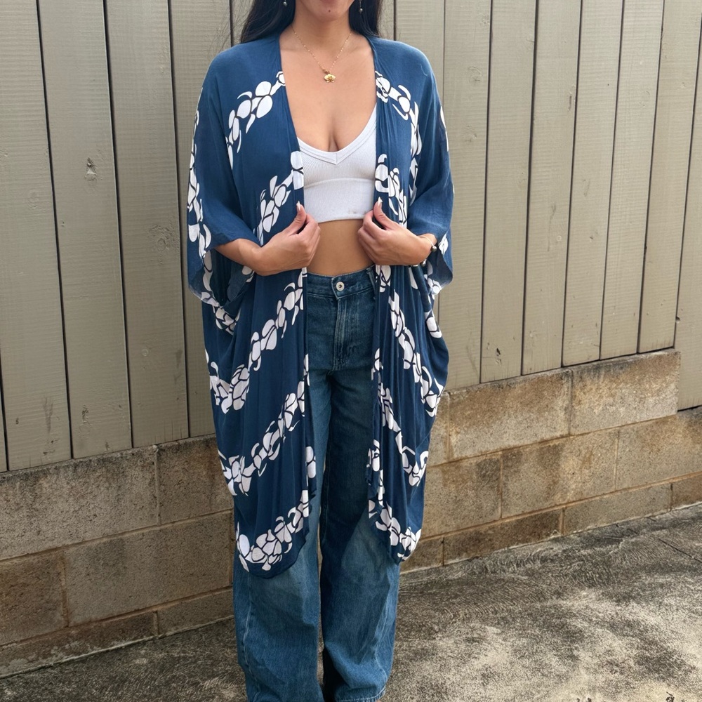 Blue and White Kimono Cardigan Puukenikeni Design